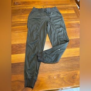 Lululemon dance studio jogger